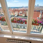 Skyline Terrace Flat 아파트 프라하