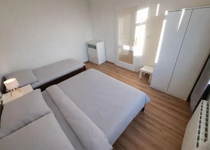 Skyline Terrace Flat